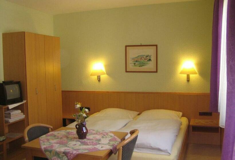 Hotel Gasthofmetzgerei Rotes Ross