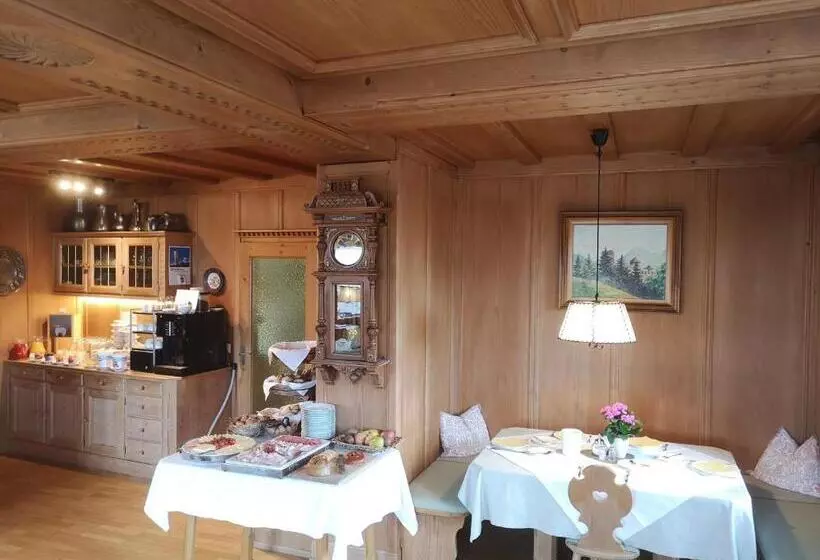 ペンション Active B&b Prairerhof