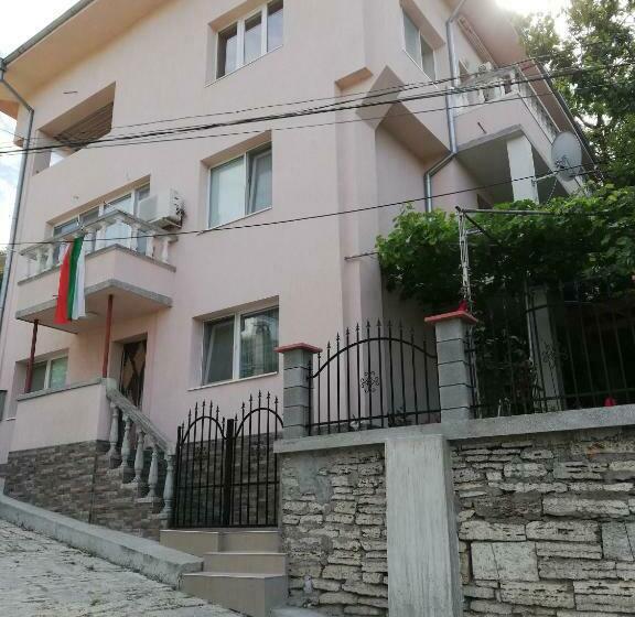 پانسیون Guest House Emi