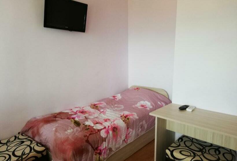 پانسیون Guest House Emi