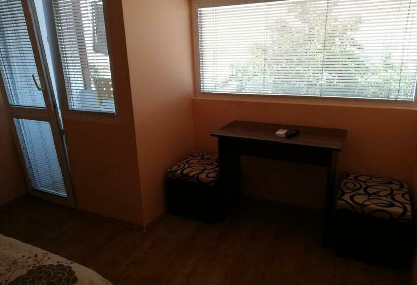 پانسیون Guest House Emi