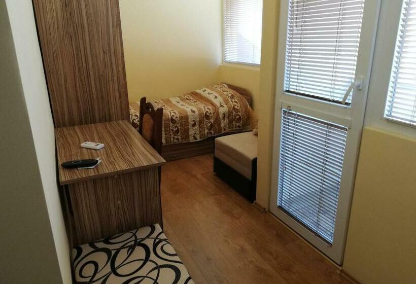 پانسیون Guest House Emi