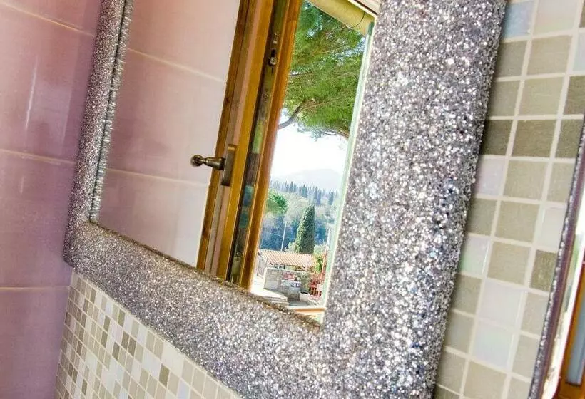 پانسیون Strada Giulia 16