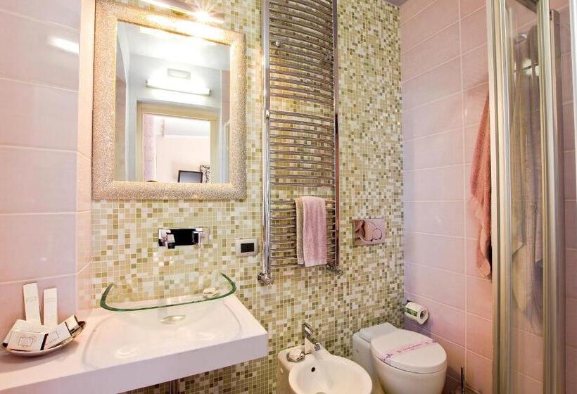 פנסיון Strada Giulia 16