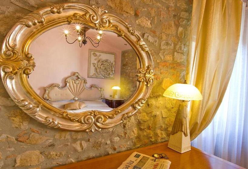 פנסיון Strada Giulia 16