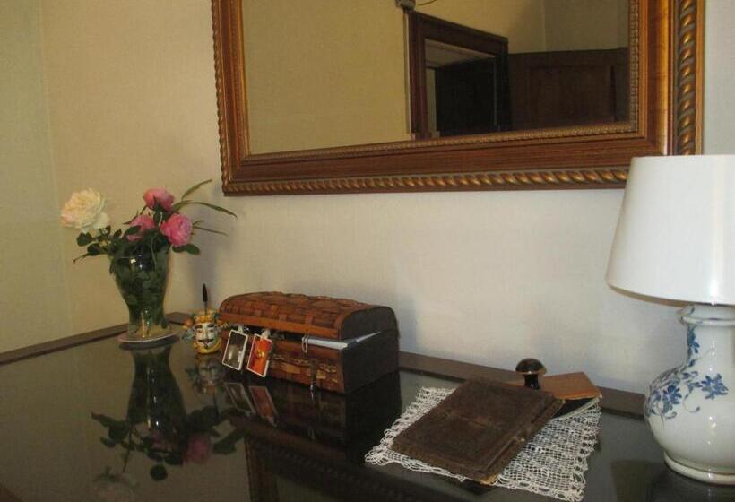 פנסיון Villa Cantoni