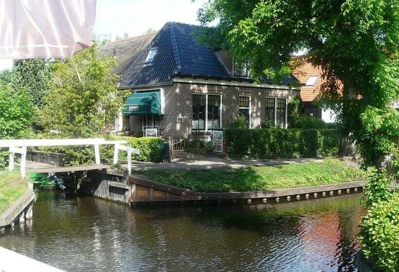 Bed and Breakfast De Galeriet Giethoorn