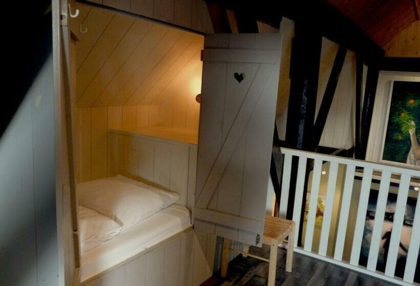 Bed and Breakfast De Galeriet Giethoorn