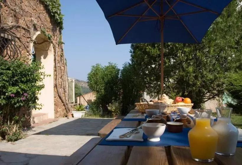 Aamiaismajoitus (B&B) A L Ombre Du Clocher