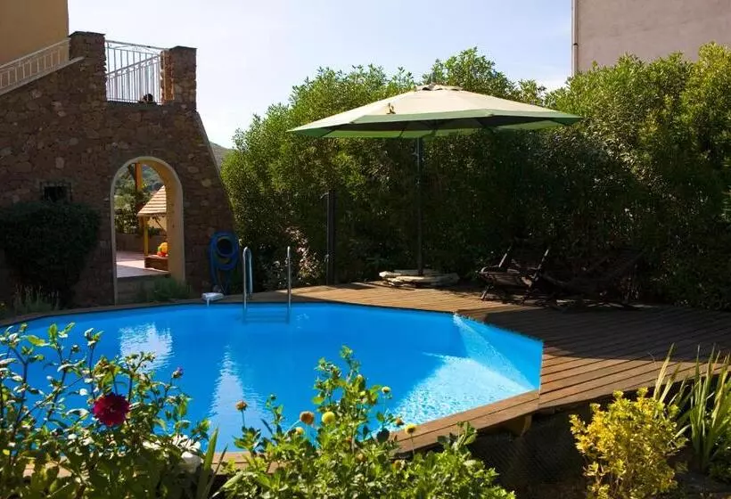 Aamiaismajoitus (B&B) A L Ombre Du Clocher