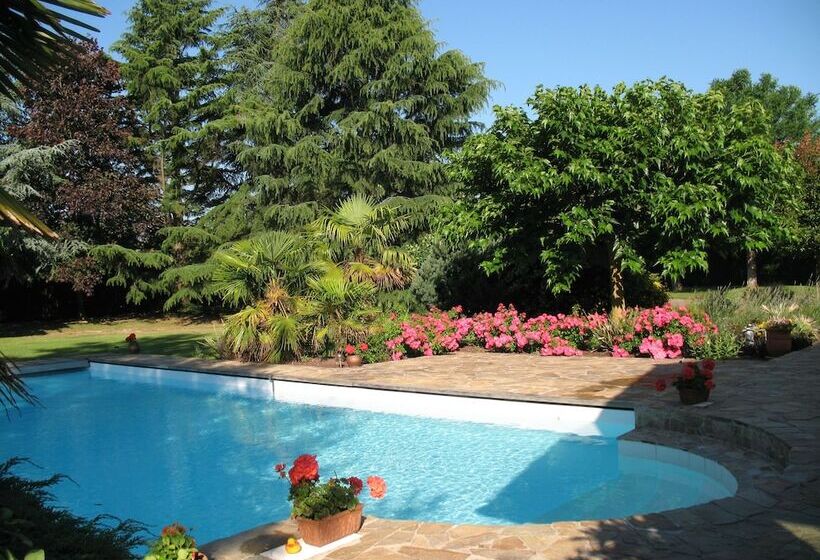 Bed and Breakfast Chambres D Hôtes Le Mûrier