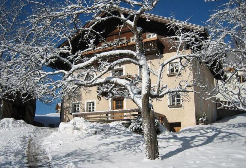 ホテル Klausmoarhof