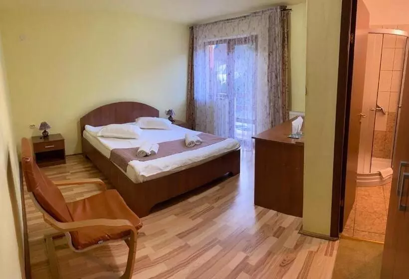 Majatalo Green Mountain Resort