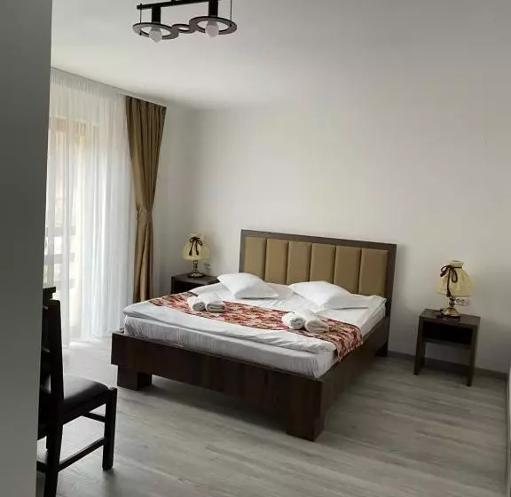 Majatalo Green Mountain Resort