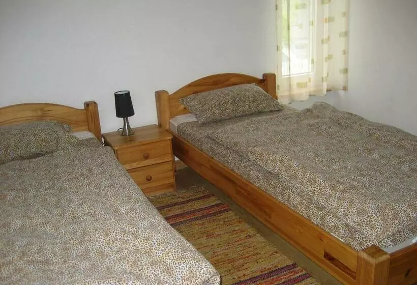 پانسیون Guest House Maija