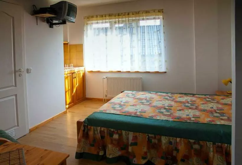 پانسیون Guest House Maija