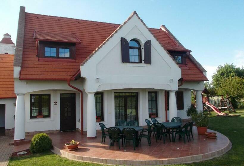 Пансион Hétkanyar Vendégház