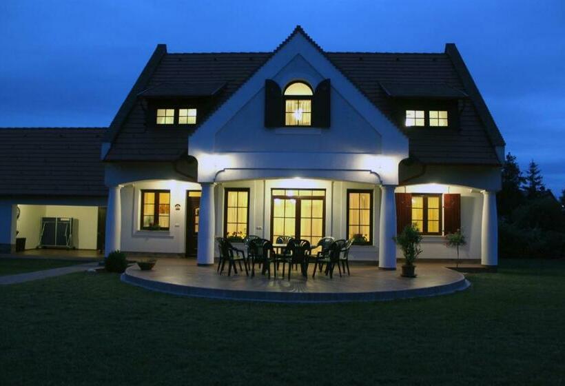 Пансион Hétkanyar Vendégház