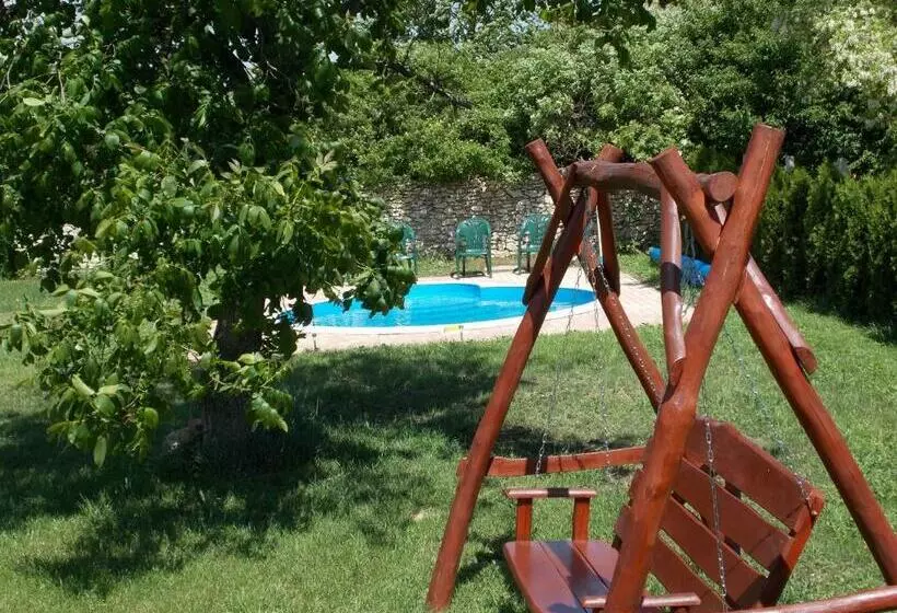 ペンション Hétkanyar Vendégház