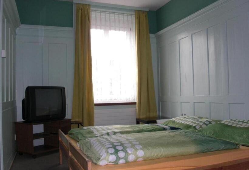 فندق صغير Back Packer Federnhut