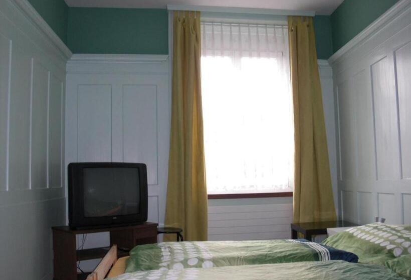 فندق صغير Back Packer Federnhut