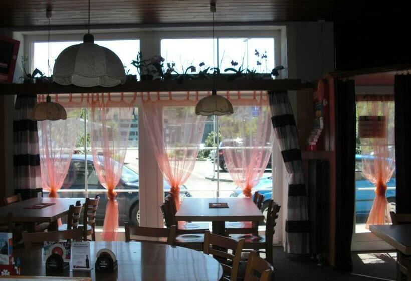 فندق صغير Back Packer Federnhut