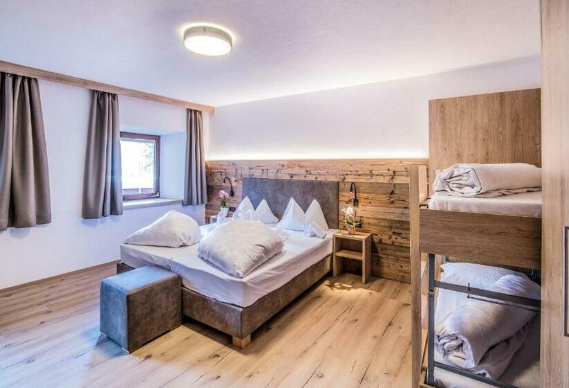 Apartments Heidenberger Delle Scuole