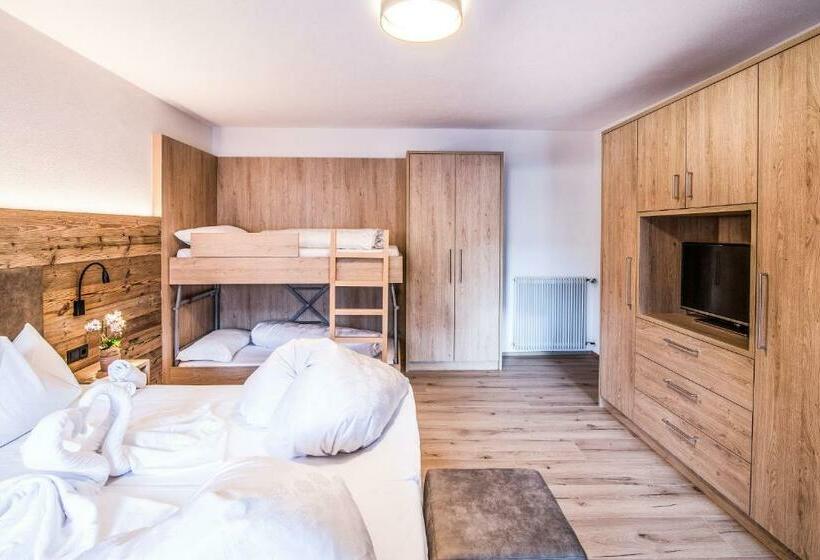 Apartments Heidenberger Delle Scuole