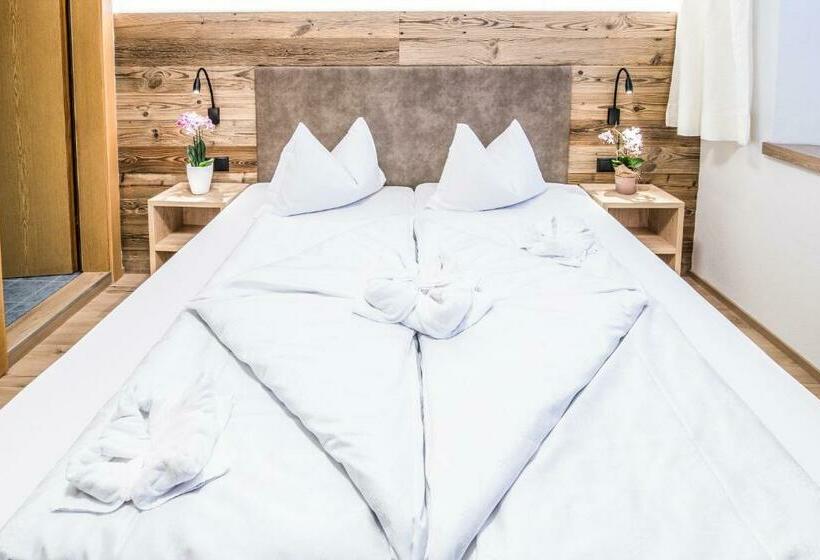 Apartments Heidenberger Delle Scuole