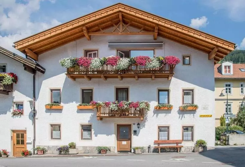 Apartments Heidenberger Delle Scuole