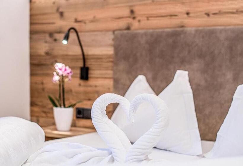 Apartments Heidenberger Delle Scuole