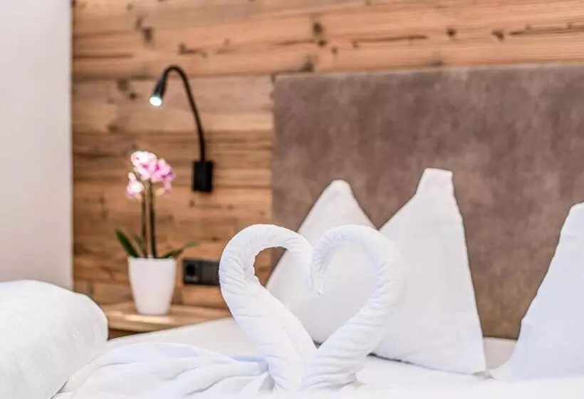 Apartments Heidenberger Delle Scuole