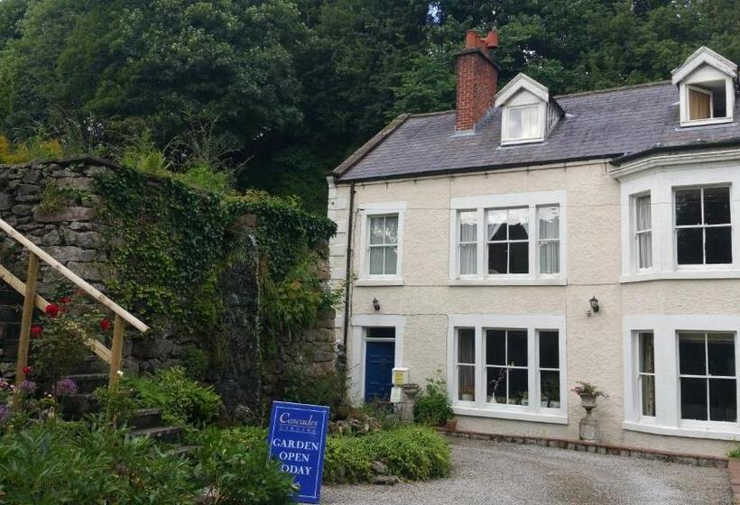 住宿加早餐  Cascades Gardens