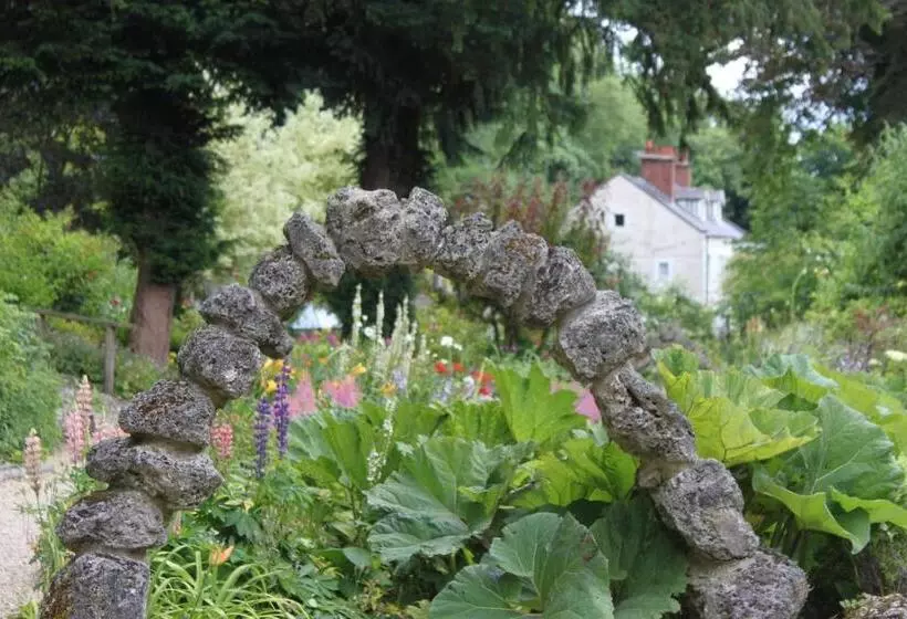 Aamiaismajoitus (B&B) Cascades Gardens