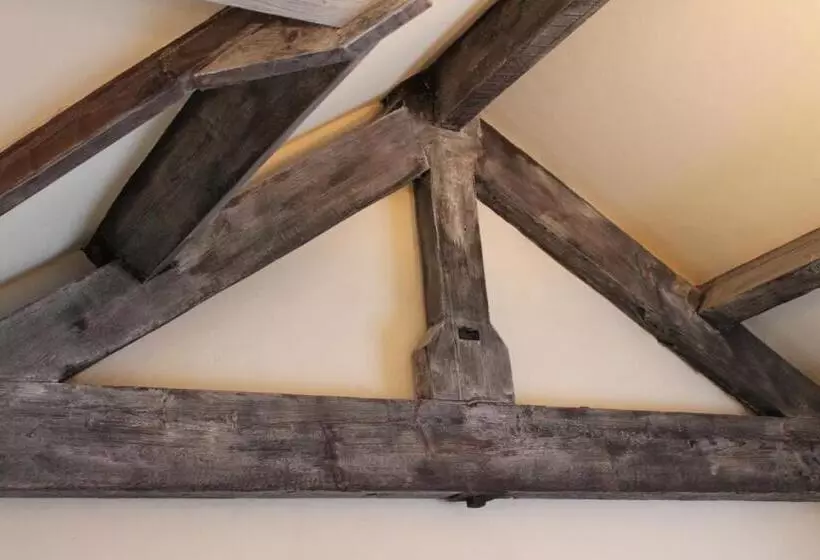 Aamiaismajoitus (B&B) Cascades Gardens