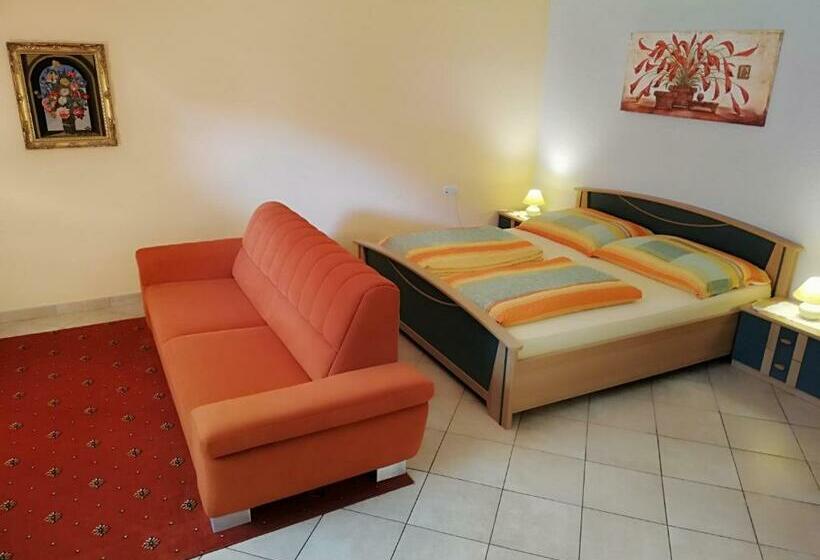 مبيت وإفطار Gästehaus Marianne Baier