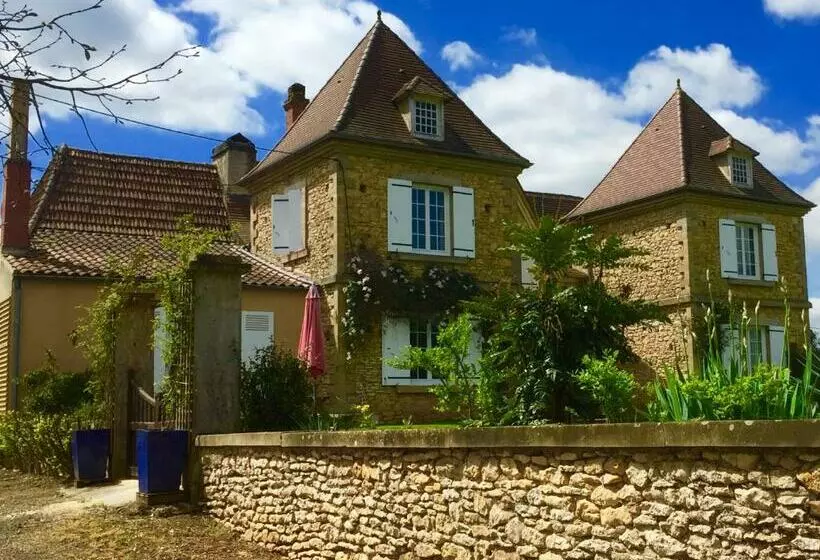 ベッドアンドブレックファースト Le Chevrefeuille Chambres D Hotes Et Gîtes De Charme