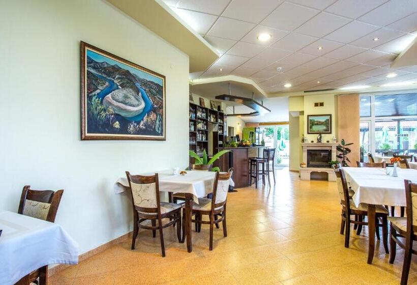 Family Hotel Saint Konstantin