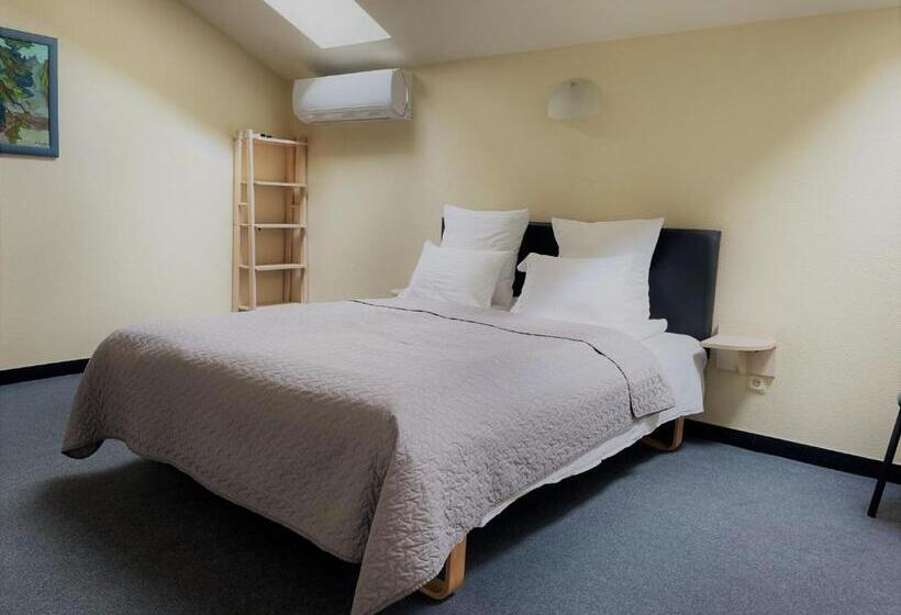 هتل Nidos Kempingas