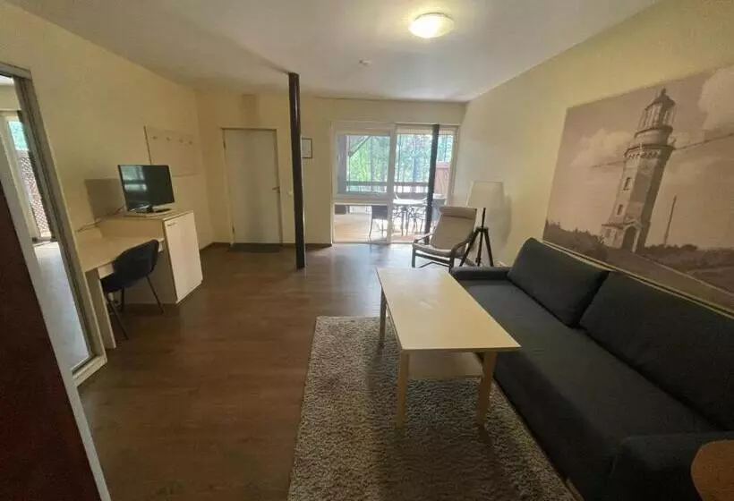 هتل Nidos Kempingas