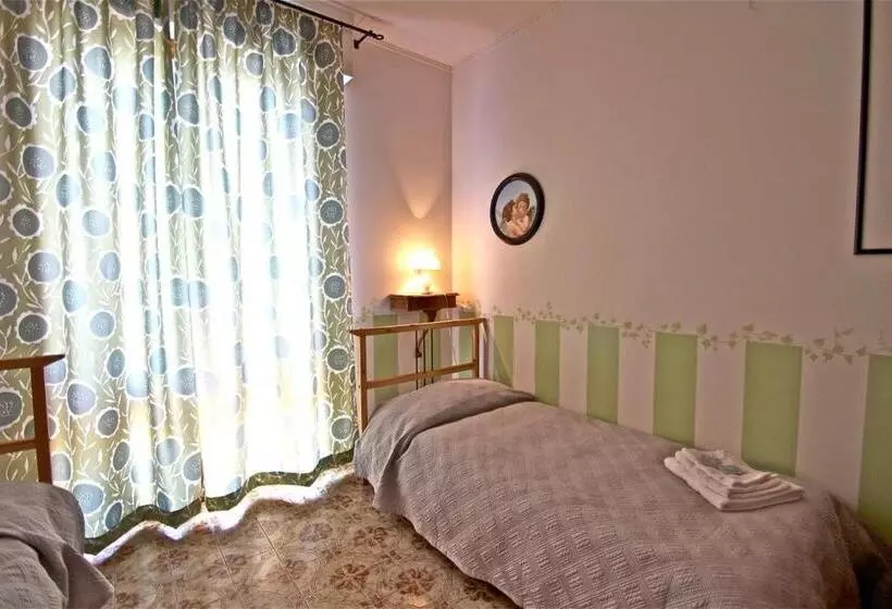 پانسیون Affittacamere La Casa Di Elide