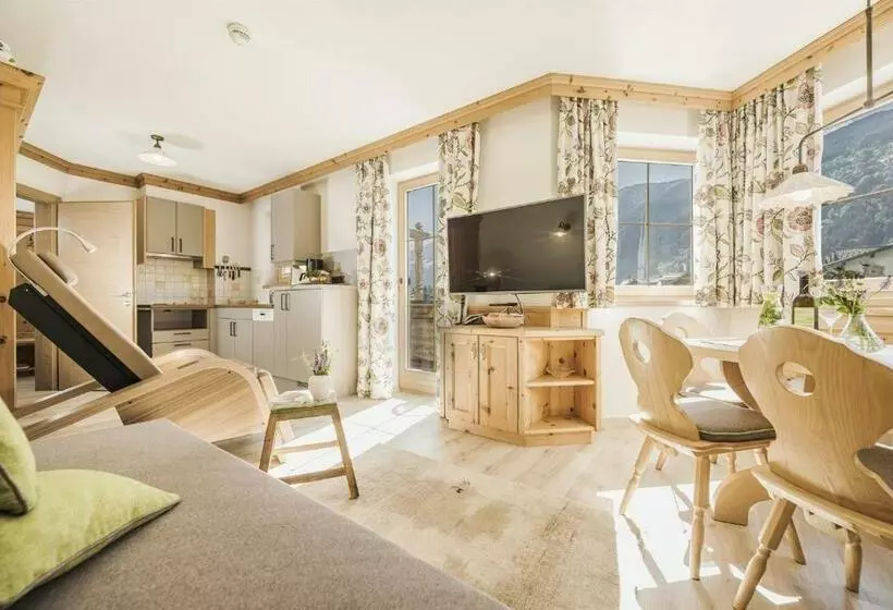 ペンション Wohlfühl Ferien Heim Aparthotel 4 Sterne