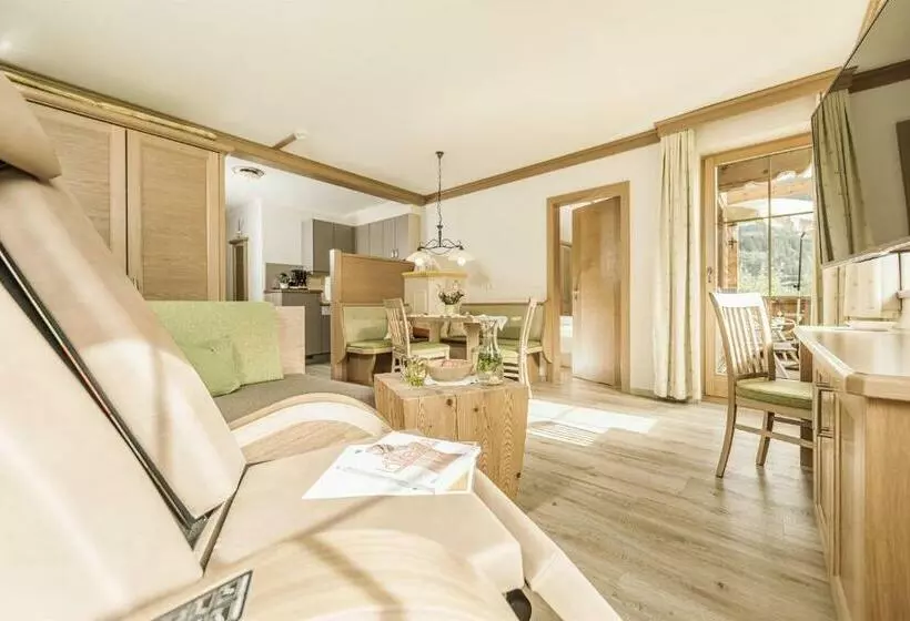 ペンション Wohlfühl Ferien Heim Aparthotel 4 Sterne