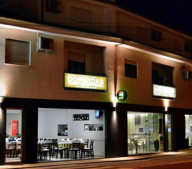 펜션 Restaurante E Residencial O Resineiro