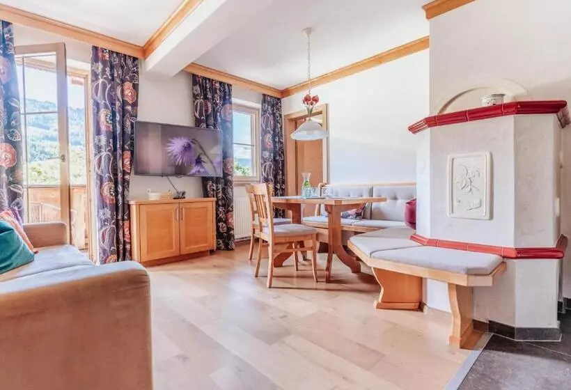 ペンション Wohlfühl Ferien Heim Aparthotel 4 Sterne