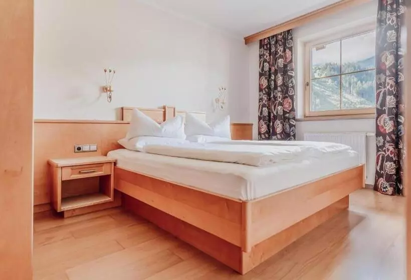 ペンション Wohlfühl Ferien Heim Aparthotel 4 Sterne