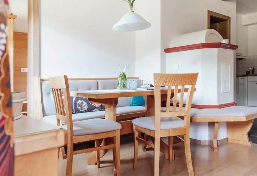 ペンション Wohlfühl Ferien Heim Aparthotel 4 Sterne