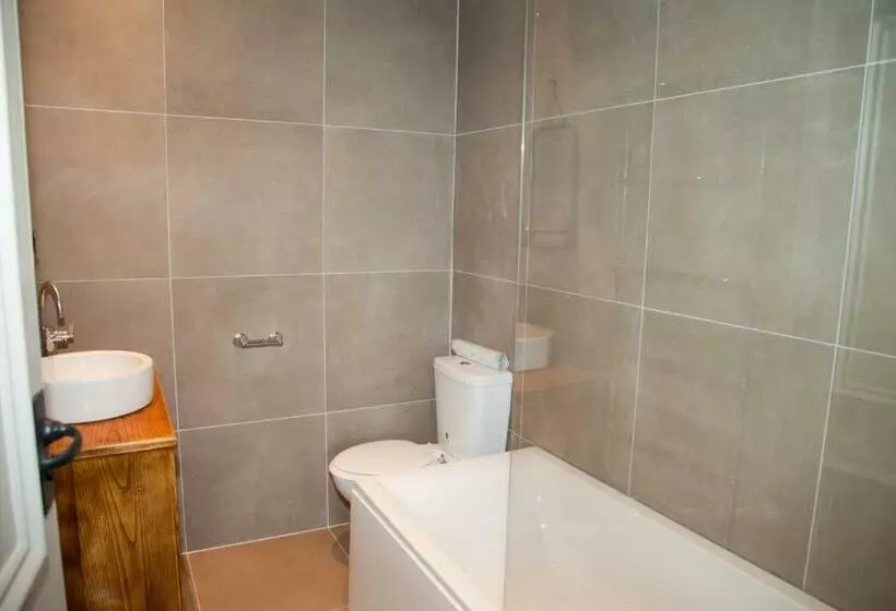 ユースホステル Devonshire Arms