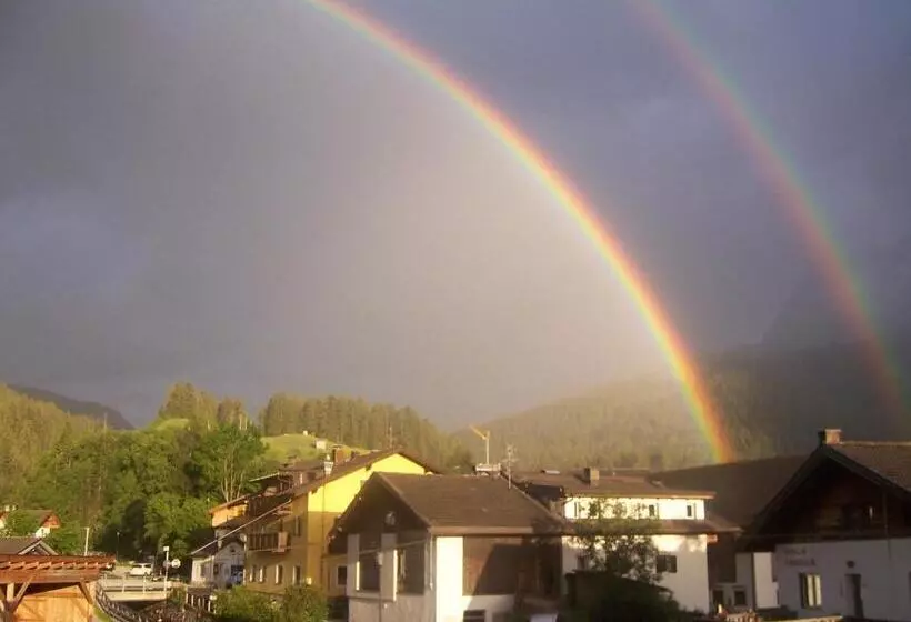 هتل Obersanterhof