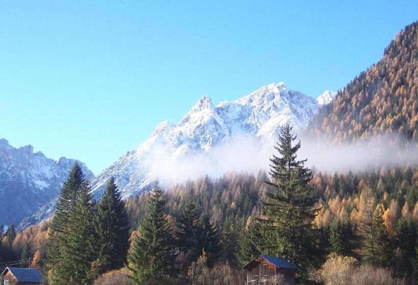 ホテル Obersanterhof